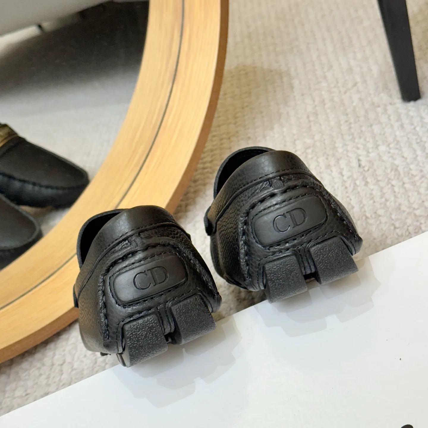 Men's clothing and shoes 💰420! (Yangli) Quality DIOR [Dior’s latest arrival] real auction hot-selling Doudou shoes 🔍DIOR) new Doudou shoes 👍Belgian designer Martin Margiela serves as Gucci shoe designer y full of charm, luxury style gentleman upper: imported cowhide, lining with spring sweat-absorbent first-layer sheepskin. Outsole Brand outsole, the last stitching on the bottom will never come off; equipped with classic Gucci exquisite hardware C D buckle💋The whole pair of shoes is fashionable and casual without losing high-end style; standard 38-46